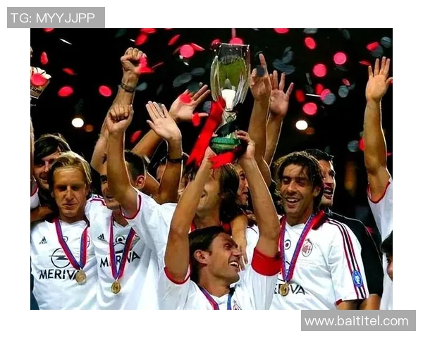 荣耀时刻提着奖杯的足球明星展现无与伦比的风采与激情